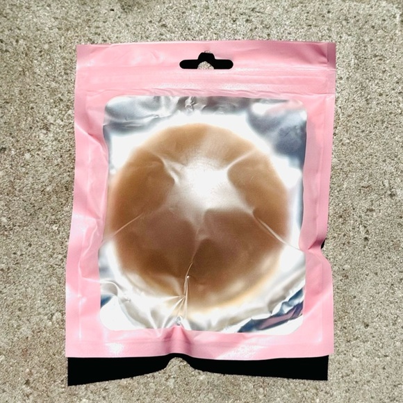 Seamless Nude Silicone Reusable Nipple Covers (Caramel Brown) - Picture 9 of 9